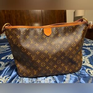❤️AUTH. LOUIS VUITTON Monogram Delightful PM❤️